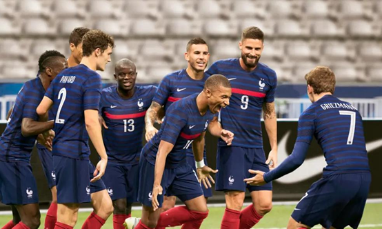 卡塔尔世界杯,法国国家队,法国,世界杯,法国足球队 在本年度卡塔尔世界杯中，法国国家队所具有的获胜概率是非常高的，可以看到有很多球迷都认为这支球队能够夺冠，之所以有众多球迷都看好这支球队，是因为这支球队在赛事中不论是在战术展开