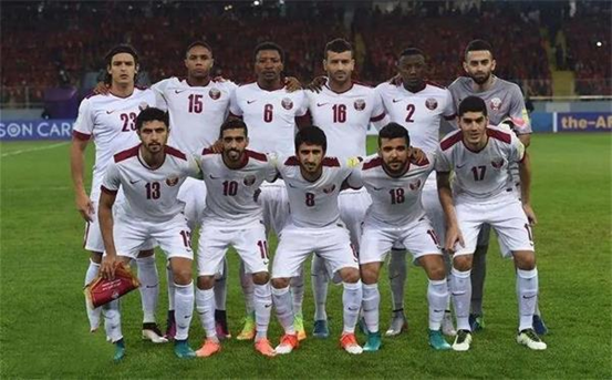 卡塔尔世界杯,世界杯承办权的申请,经济因素,球队的提升，冬季世界杯。