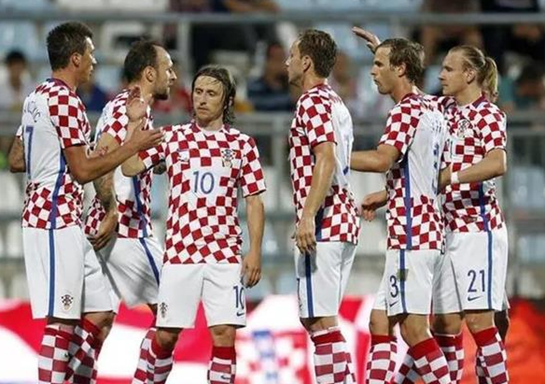 克罗地亚,克罗地亚世界杯,格子军团,苏巴西奇,小组赛  