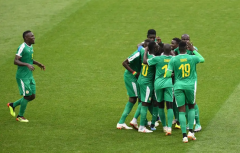 塞内加尔足球队冠军令人骄傲，世界杯上一鼓作气的晋级
