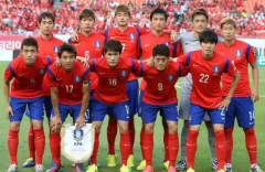 韩国足球队球迷欢呼声响彻赛场，世界杯中将会带来惊喜