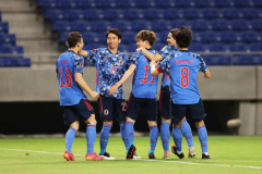 日本足球队想在本次的世界杯比赛中成功出线