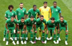 <b>沙特俱乐部努力提升实力，世界杯上不能输给任何国家</b>