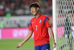 切赫:当德罗巴首发时没人能阻止他韩国足球队球衣